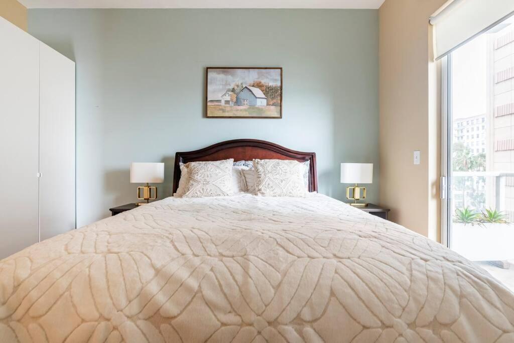 A Corner Unit With Ocean Views From Every Room Long Beach Exteriér fotografie